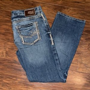 Ariat M5 Straight Fit Straight Leg